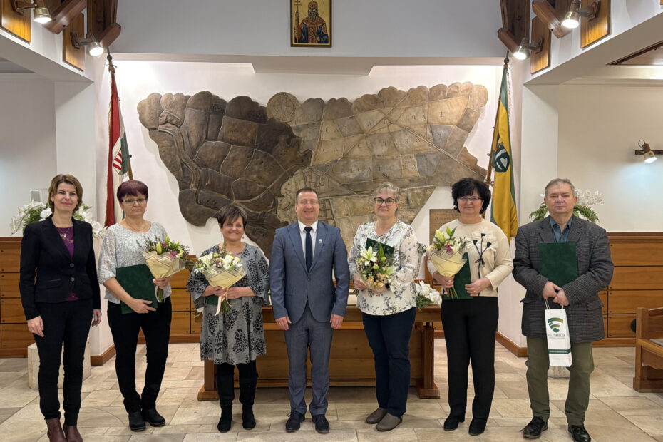 Köszöntötték az önkormányzat nyugdíjba vonult kollégáit