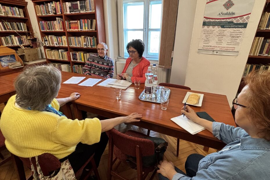 Közösségi mesék program Felsőzsolcán