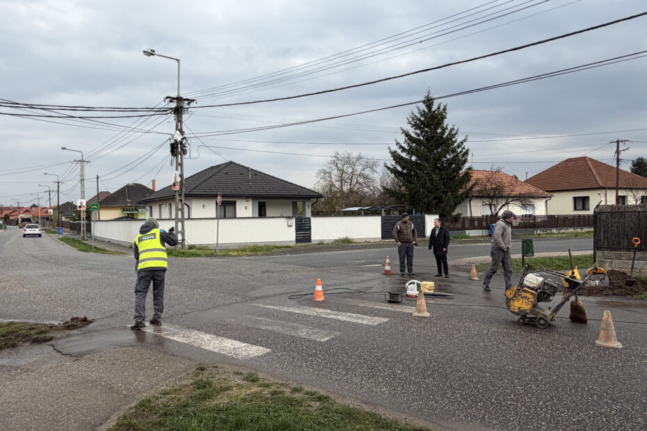Zajlik az okos gyalogátkelőhelyek kialakítása a városban