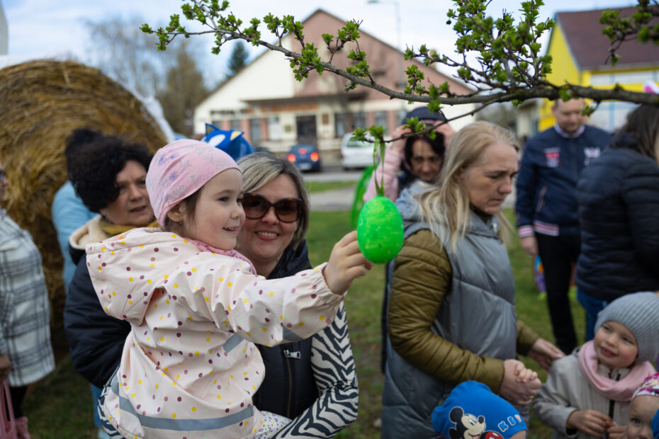 Húsvéti hangulatot varázsoltak a Hősök terére a gyerekek